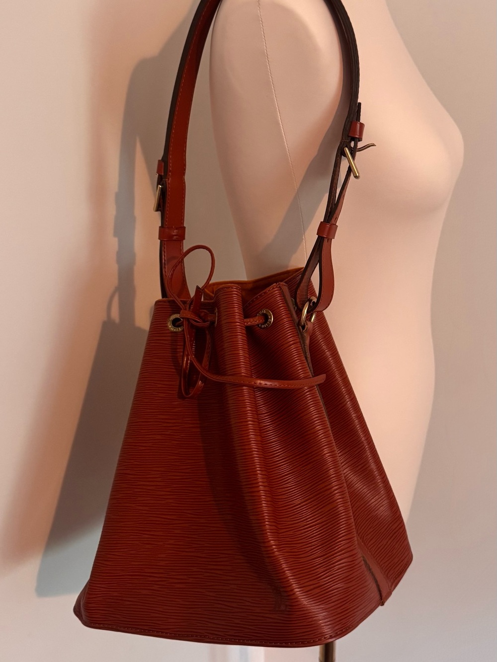 Vintage Louis Vuitton Petit Noé